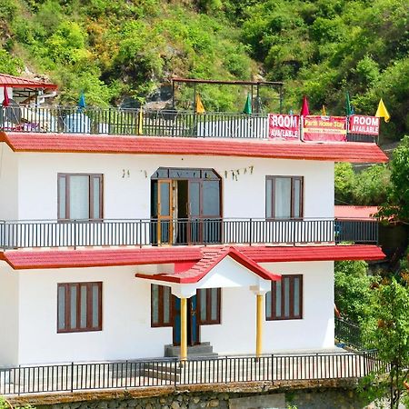 Spot On 37977 Parth Home Stay Мусори Екстериор снимка
